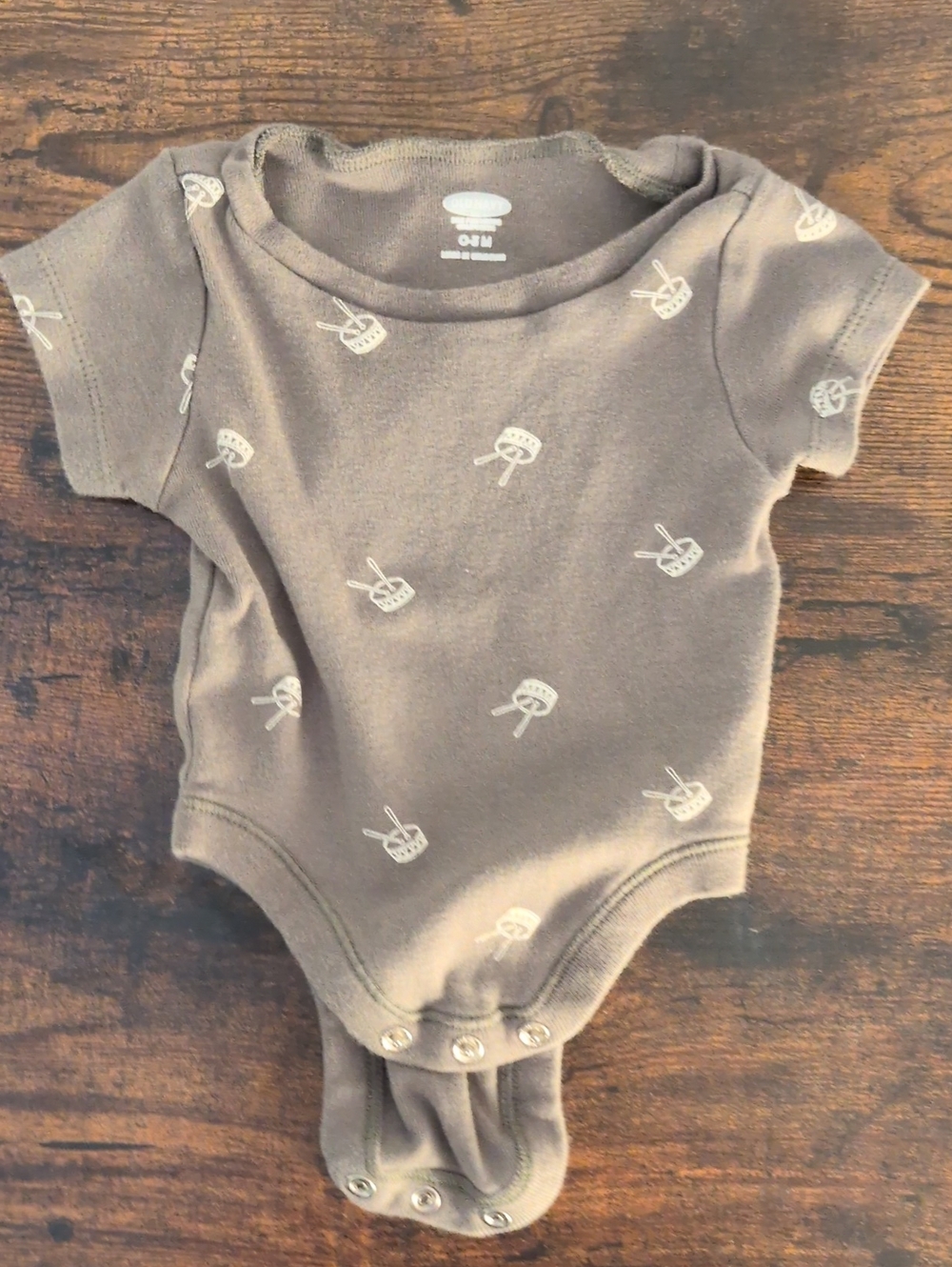 5/$25 Old Navy Sage Green Onesie Bodysuit 0-3M